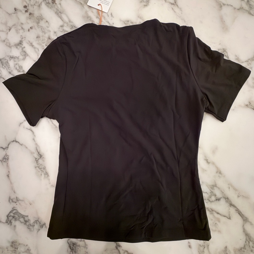 NWT Quince Womens Second Skin Cropped Tee Black Sleeved Top Sz S - Picture 3 of 7